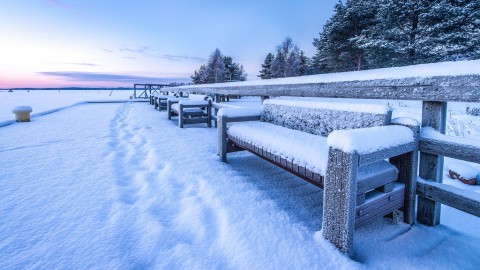 photo credit: Frozen Benches via photopin (license)
