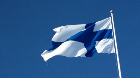 photo credit: Finnish flag aflutter atop Taivaskallio on Laskiaissunnuntai via photopin (license)